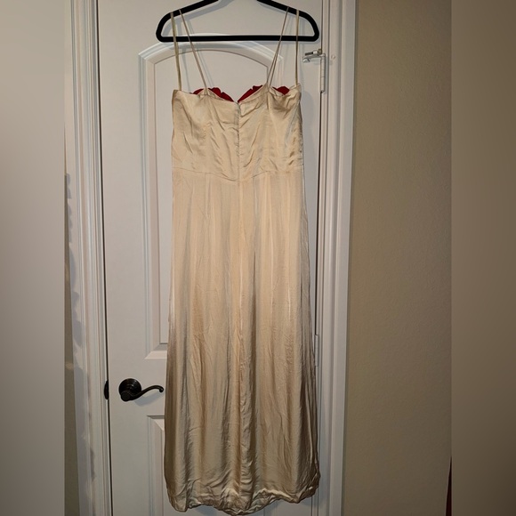 Farm Rio Rose Detailed Midi Satin
Dress size large - Picture 6 of 11